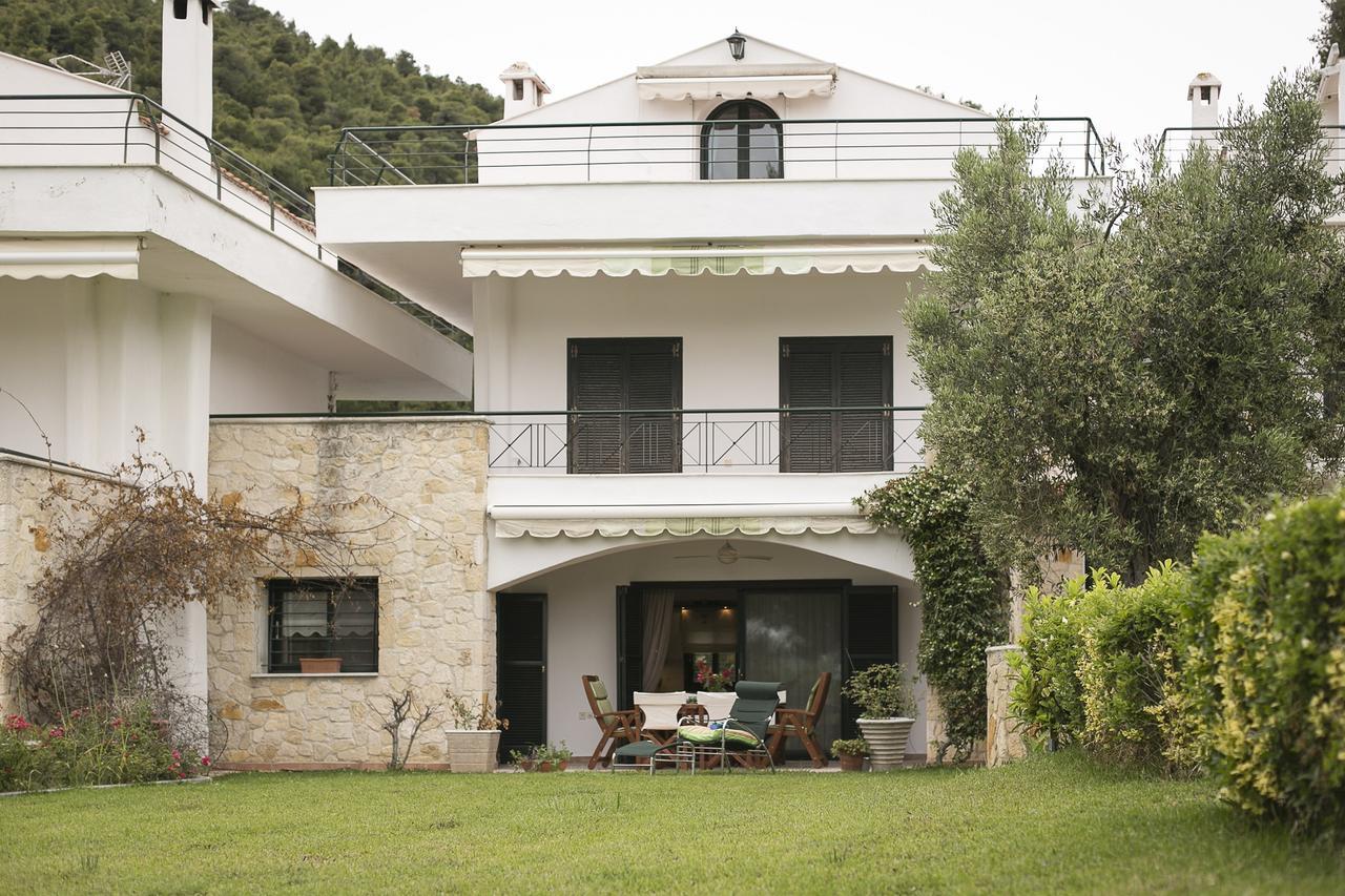 Blue Crab, Beachfront House In Kalandra #Feelslikehome Hanioti Esterno foto